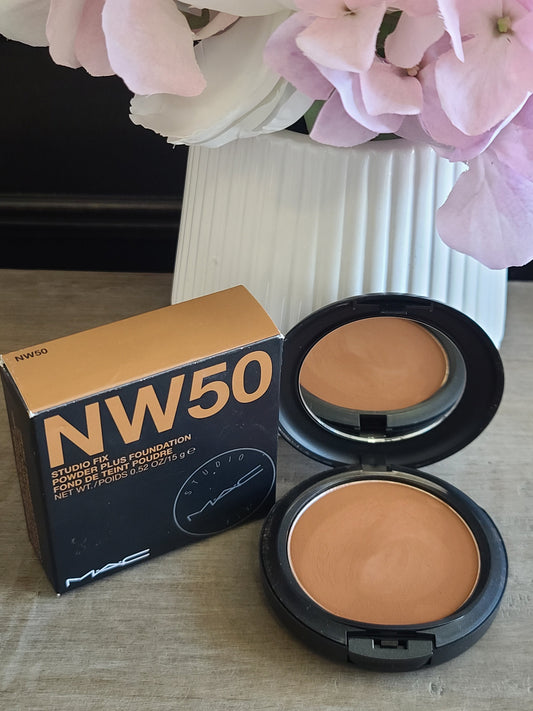 MAC Studio Fix Powder Plus Foundation